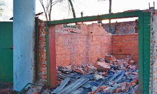 Демонтаж гаражей в Магадане, цена от 1745 руб. – услуги под ключ от 2Землекопа-Мгд