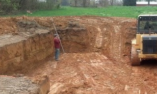 Выкопать котлован под фундамент в Магадане - от 2565 руб. | 2Землекопа-Мгд