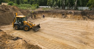 Разработка котлована Магадан, цена от 308 руб./м3.
