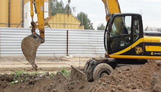 Выкопать яму экскаватором в Магадане от 924 руб. - 2Землекопа-Мгд